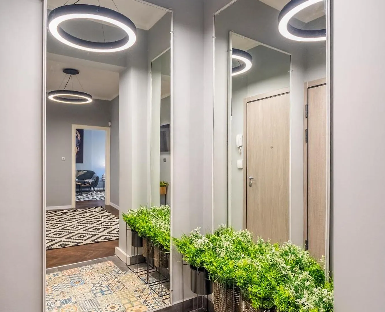 Vip Apartment Vitosha 69 Blvd 3 Bdrm - Top Location Sofia
