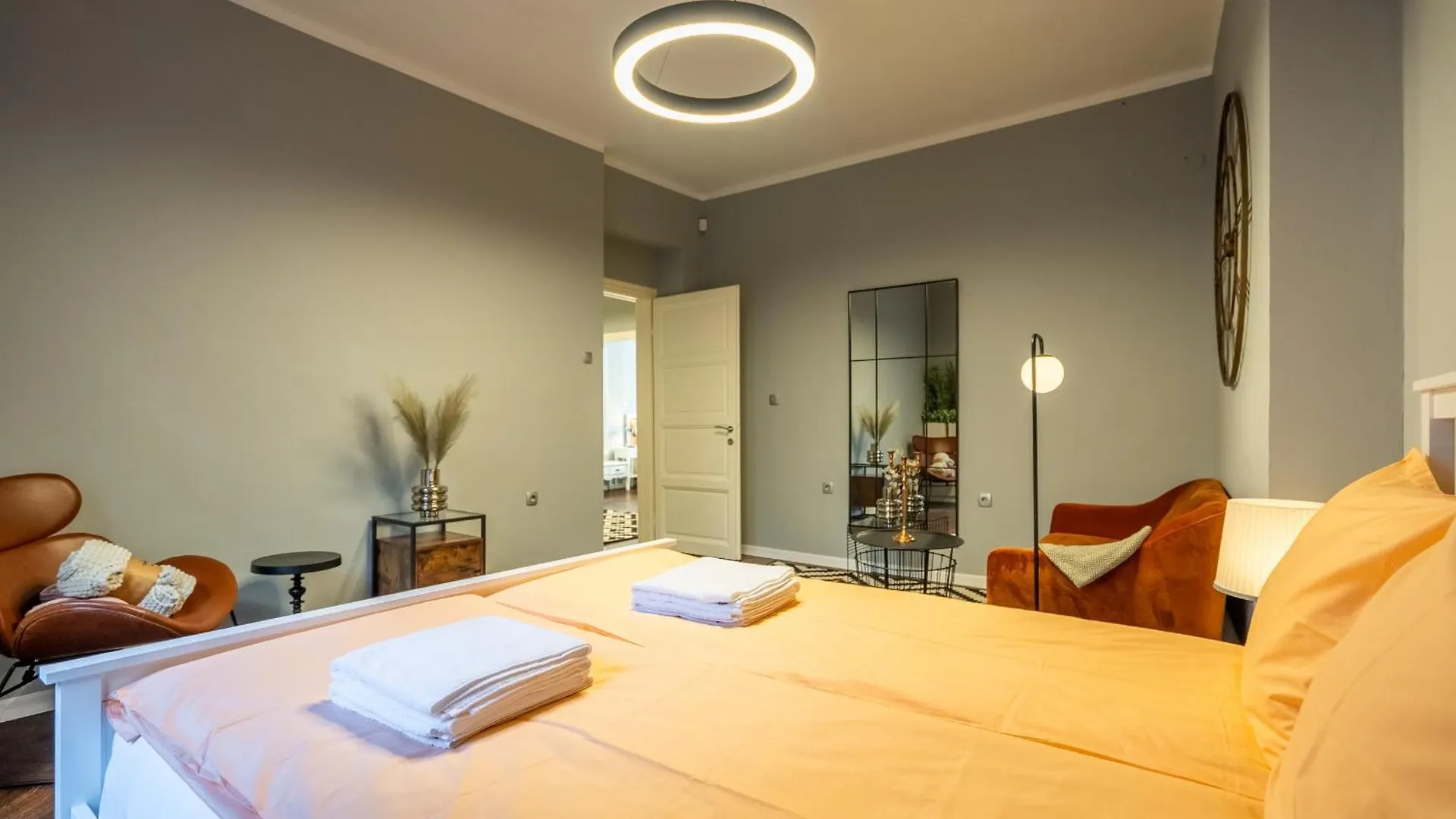 Vip Apartment Vitosha 69 Blvd 3 Bdrm - Top Location Sofia