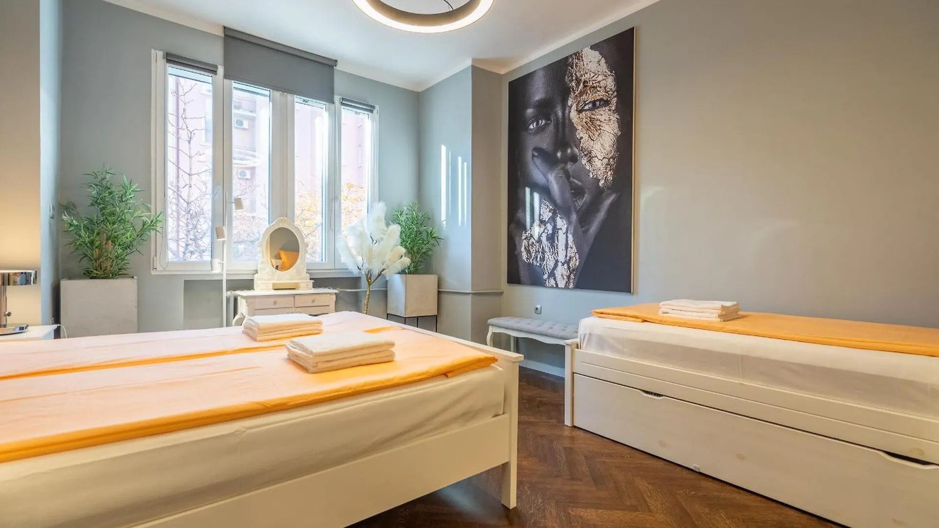 Vip Apartment Vitosha 69 Blvd 3 Bdrm - Top Location Sofia