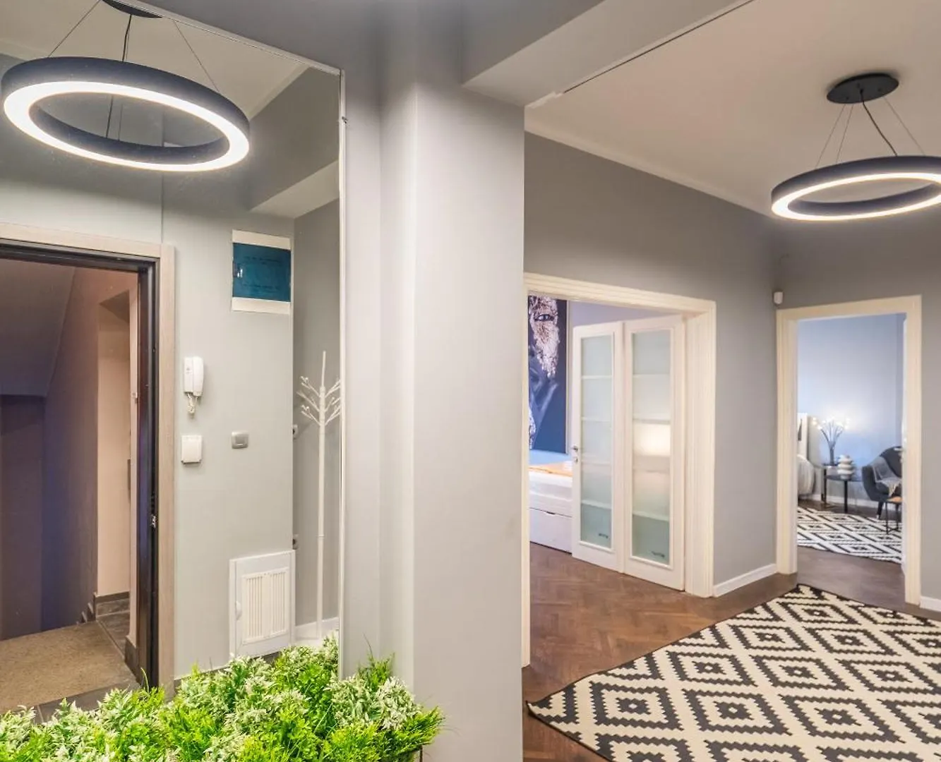 Vip Apartment Vitosha 69 Blvd 3 Bdrm - Top Location Sofia 0*,