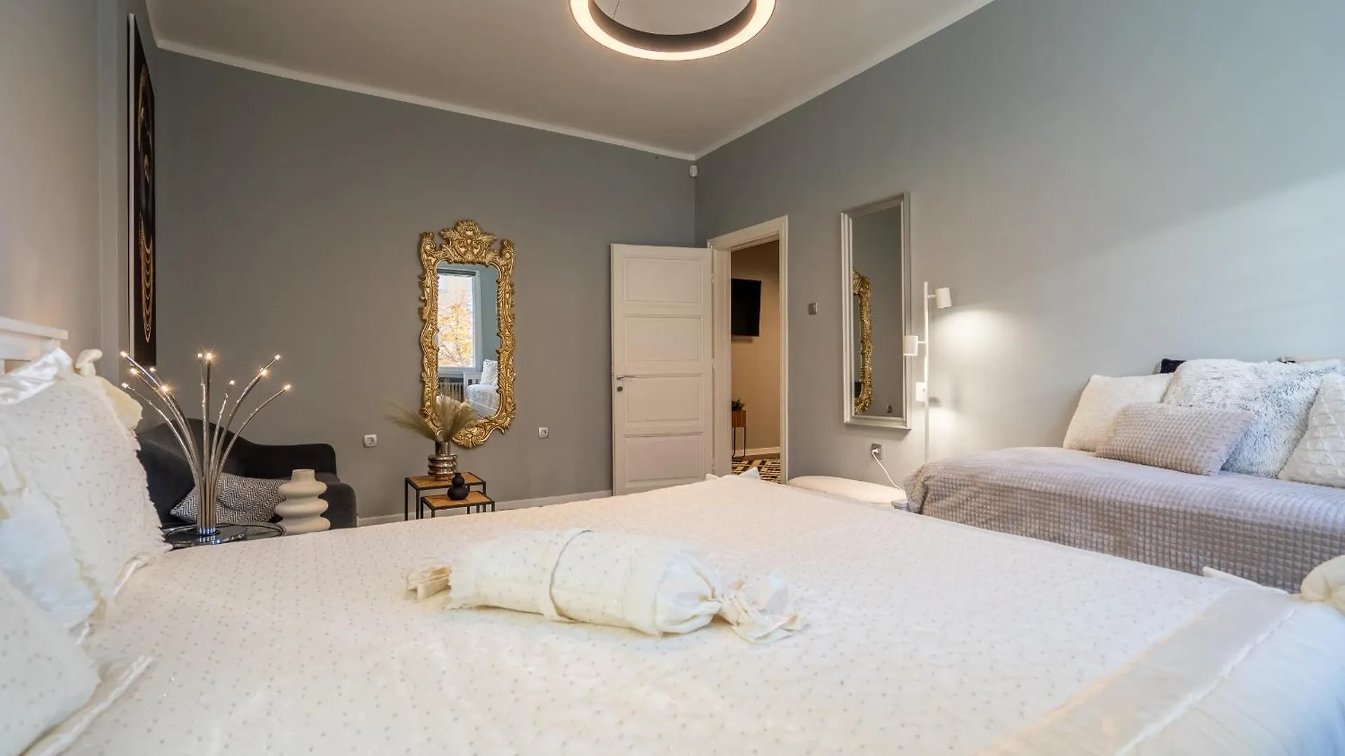 Vip Apartment Vitosha 69 Blvd 3 Bdrm - Top Location Sofia 0*,  Bulgaria